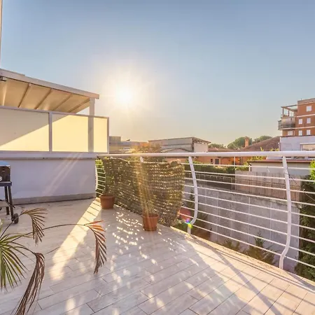 Апартаменты Urban Retreat -private Parking+terrace
